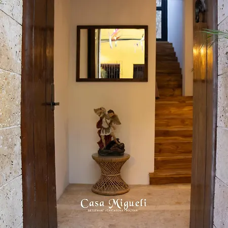 Casa Migueli, Exclusiva Casa Con Jacuzzi En Terraza Сasa de vacaciones Cartagena